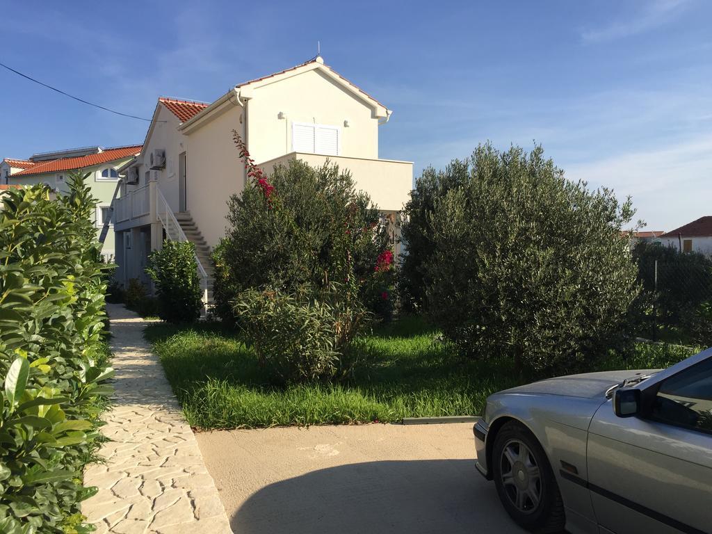 Apartment Apartments Villa Tribunj Tribunj (Sibenik-Knin)