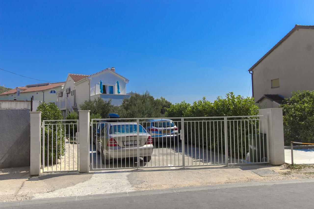 Apartments Villa Tribunj Apartment *